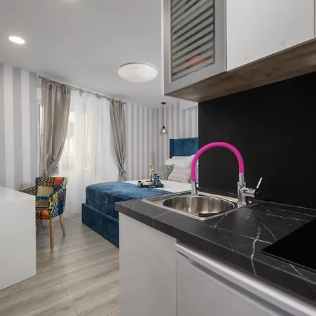 & Forever 2 Apartment *