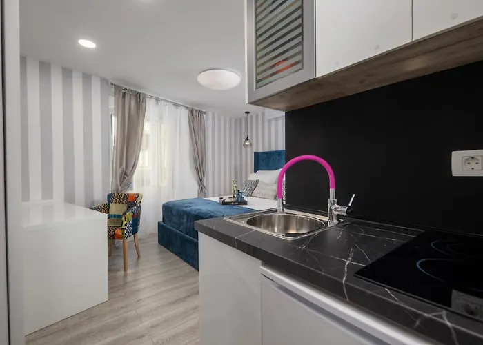 & Forever 2 Apartment *